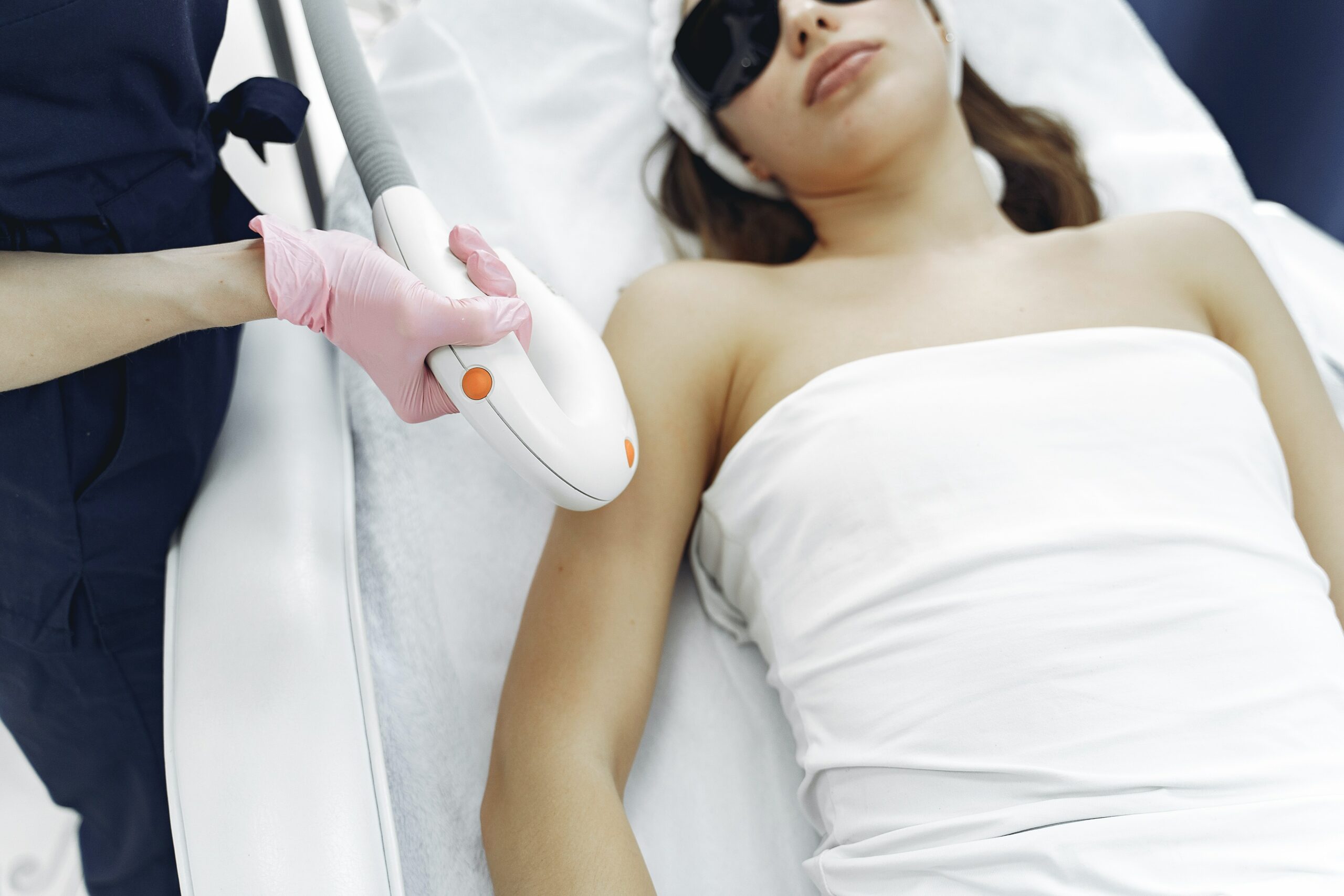 Essential Factors to Consider While Choosing a Laser Spa